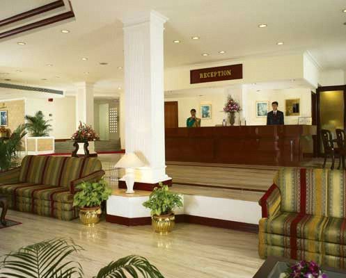 โรงแรม ดิ อเวนิว รีเจนท์ Kochi ภายนอก รูปภาพ